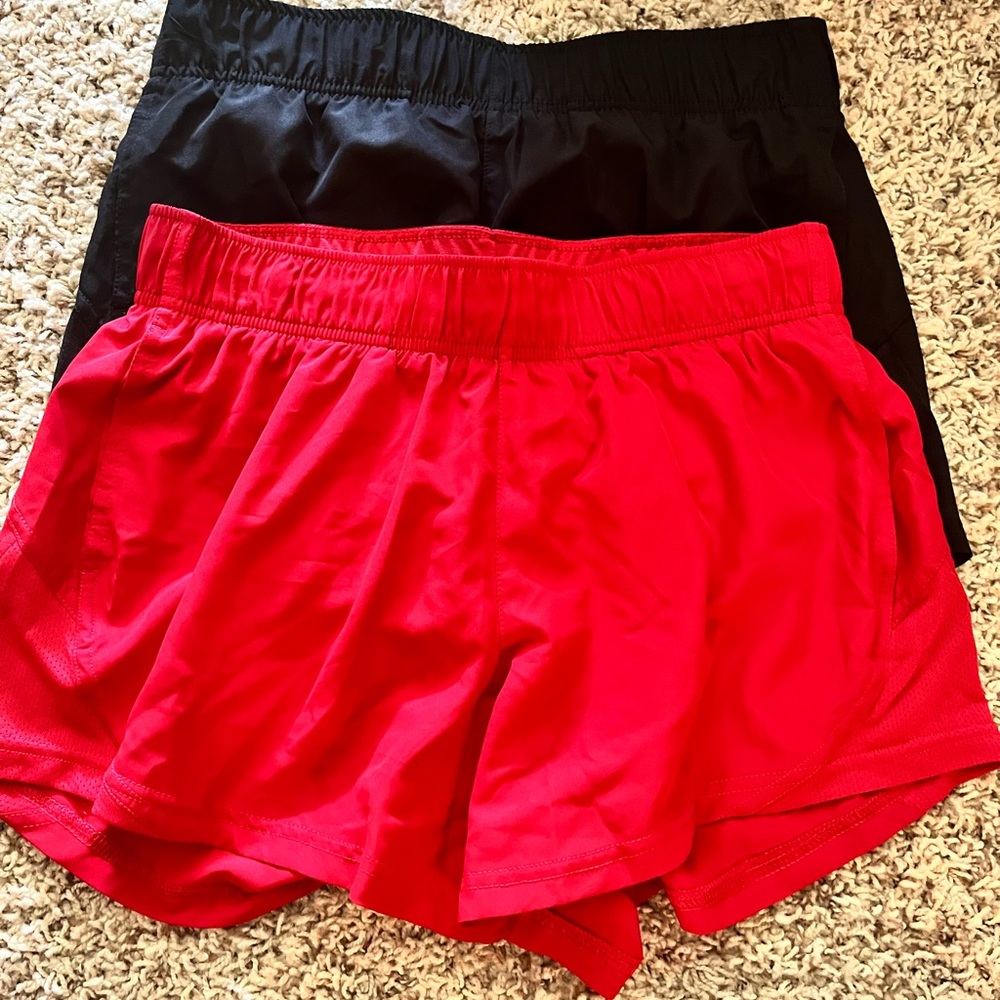 2 pack black and red shorts size s